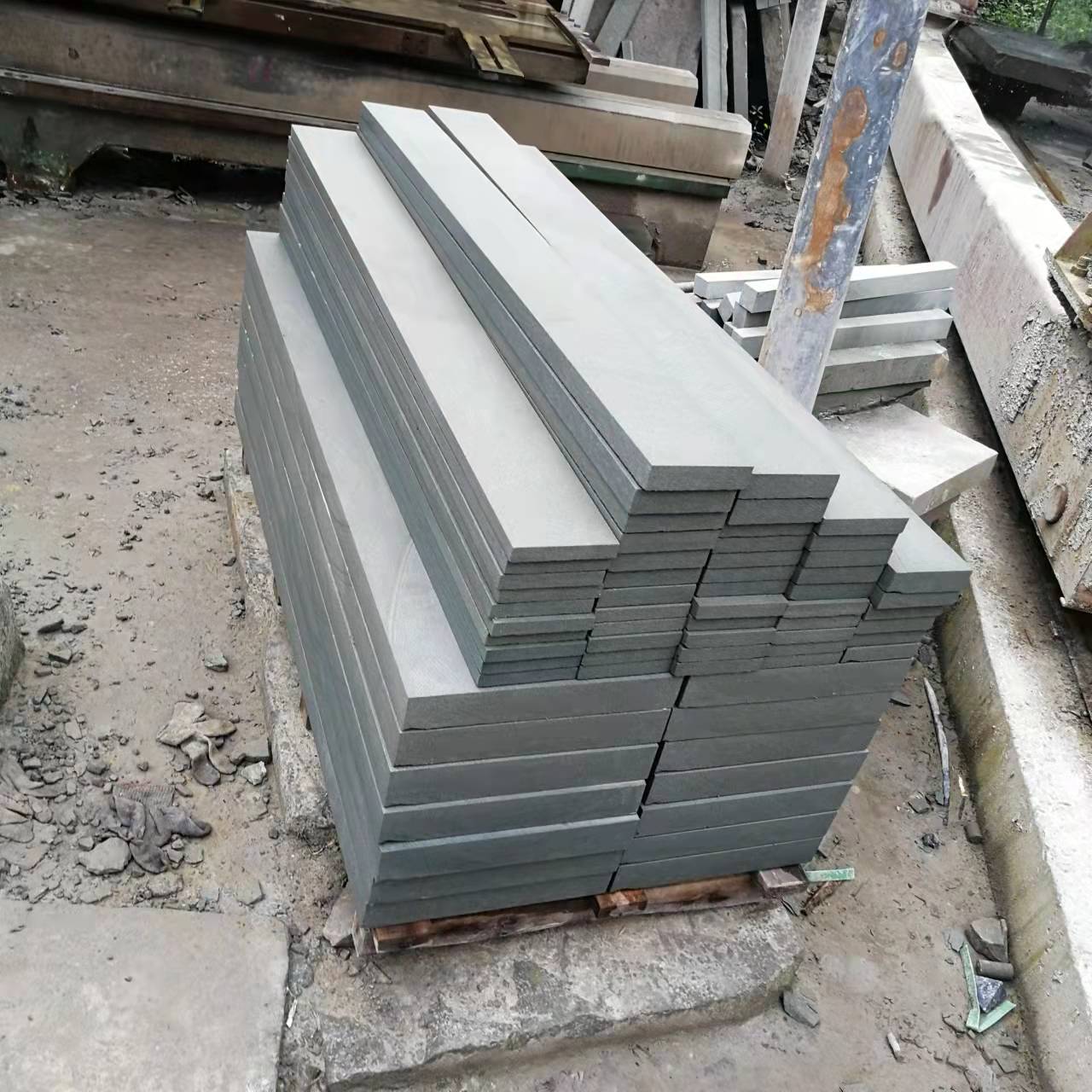 在建筑施工使用中青石板有哪些作用？